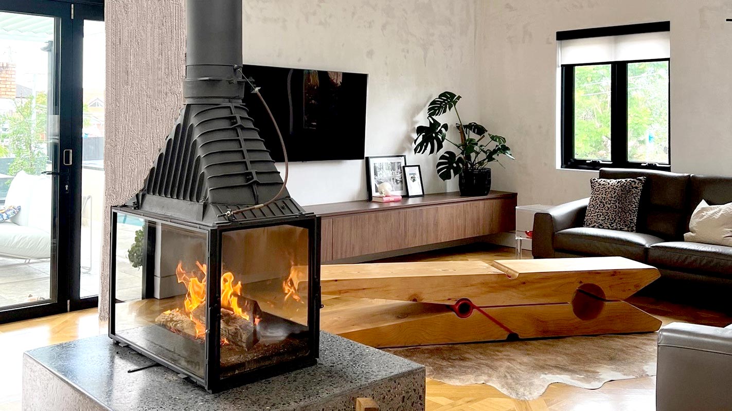 Cheminees Philippe Radiante 846 4V fireplace